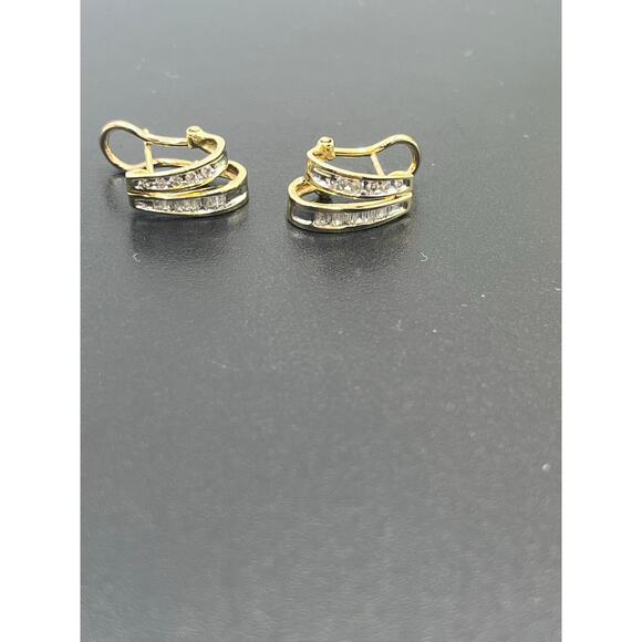 10K Yellow Gold 30 Diamonds Round  Baguette Channel Huggie Hoop Omega Earrings - Picture 9 of 12